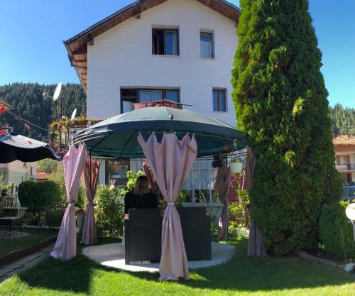 Niya Guest House