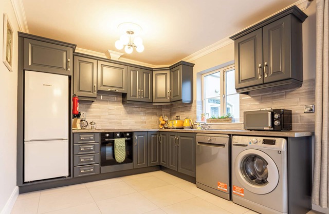 No 20 Killarney Holiday Village! Stunning House in an Ideal Location!