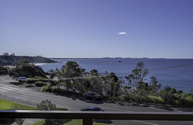 Nobby's 9 - Amazing Ocean Views