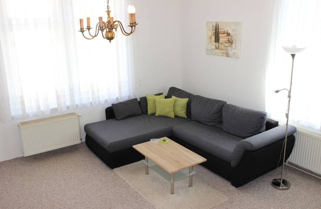 Non-smoking apartment 60sqm with balcony