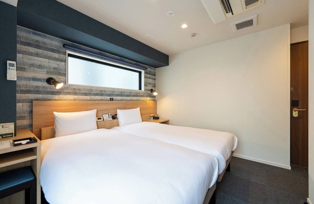 Nonsmoking Hollywood Twin Room Free breakfast bread service included/Sumida-ku Tokyo
