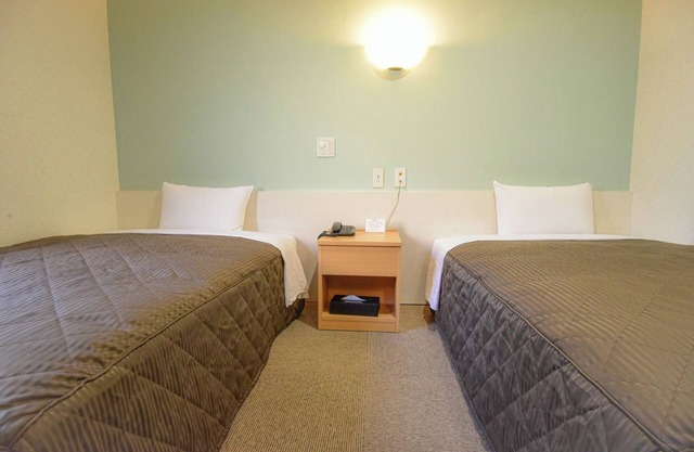 Nonsmoking Twin room 500 yen QUO card gift /Ota-ku Tokyo