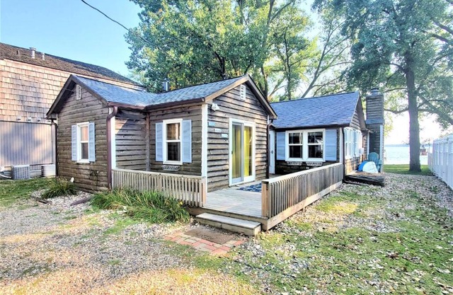 North Bay Retreat on West Lake Okoboji