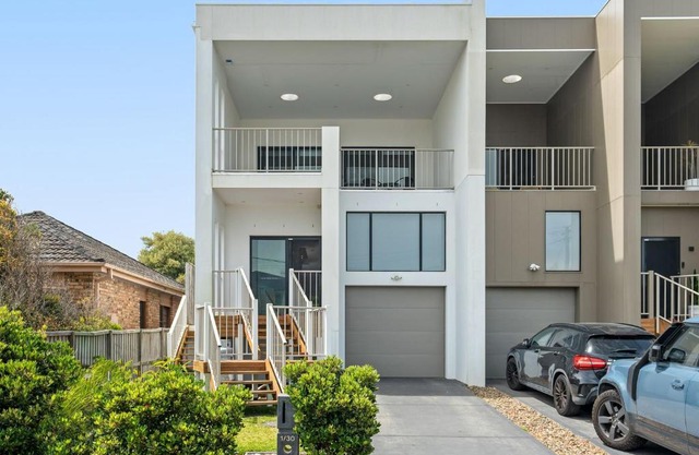 North Entrance Holiday Home