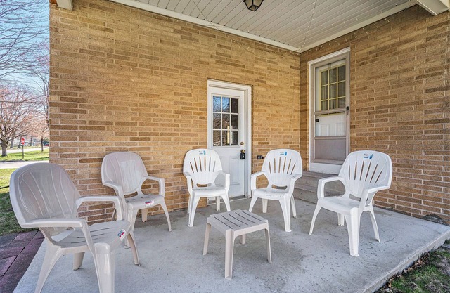 Norton Nook Vacation Villa-Family Home near Lake