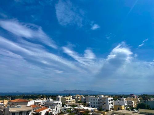 Noufaro rooftop-sea view apartment
