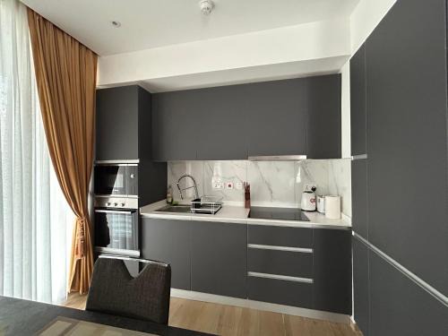 Nova, 2 beds Suits