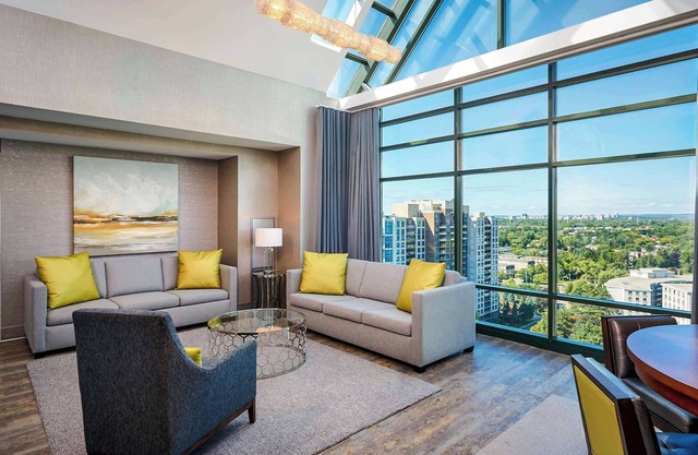 Novotel Toronto North York