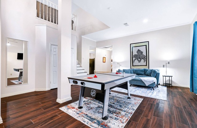 Nr Sea World | Games | WiFi | BBQ | Yard | Pet Ok