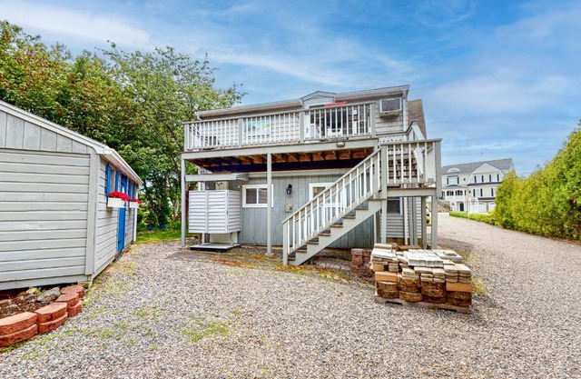Nubble's Hideaway