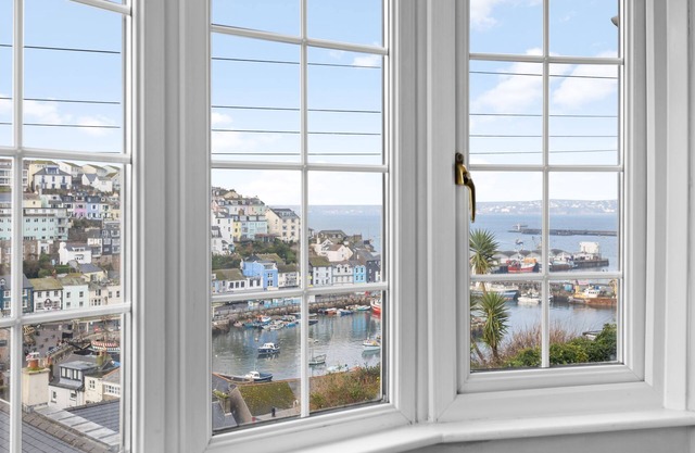 Number Eleven - Harbour Views