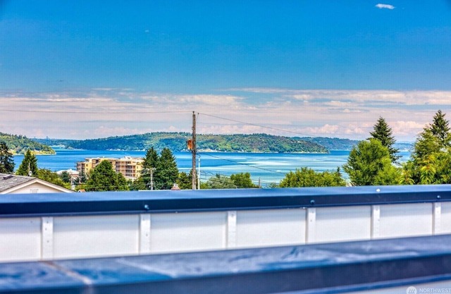 nUpscale - New Build - Puget Sound View - EV Home#2
