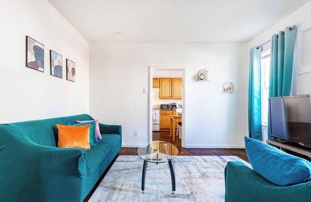 NYC-Bound 2BR w/FREE Parking & Pets Welcome