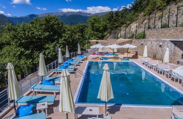 Nymfes Hotel