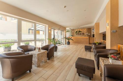 OÁZIS Hotel*