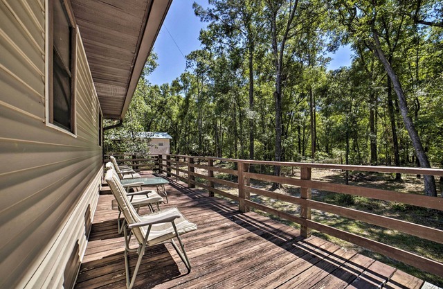 O'Brien Home on ~ 1 Acre w/Fire Pit - Near River!