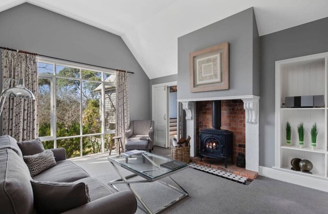 Oak Leaf Suite at Oaktree Lodge