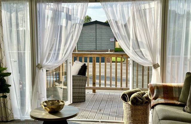 Oakland Lodge with free hot tub