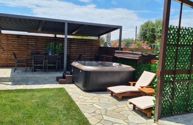 OASIS BEACH HOUSE