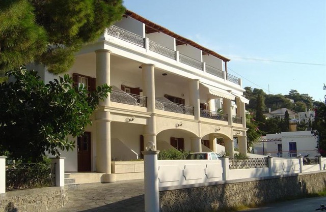 Oasis Hotel