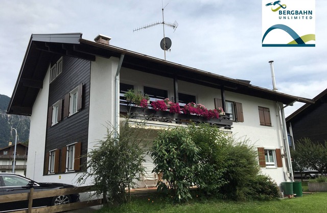 Oberstdorf: Quiet, centrally located apartment with beautiful mountain views