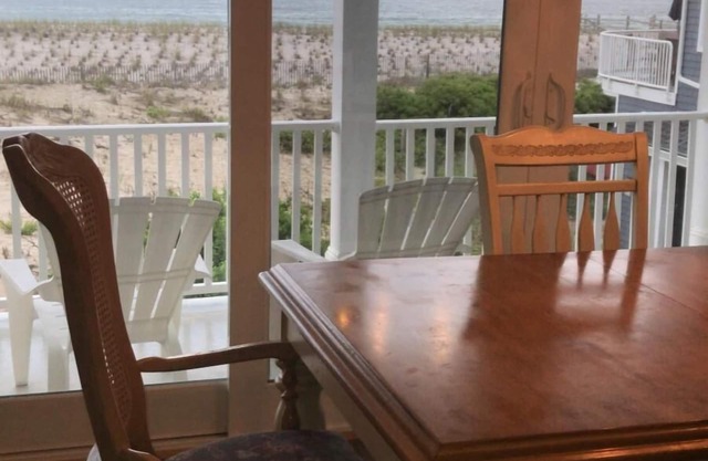 Ocean Beach Front will put you at complete Peace- Amazing Views