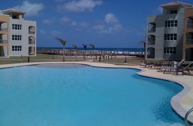 Ocean Front PH w/ deck - 3 BDR- 3BR - At Jobos