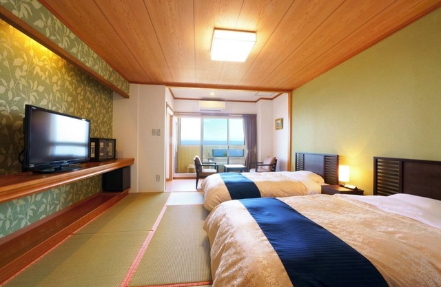 Ocean sideJapaneseWestern room with semiopena/Beppu Ōita