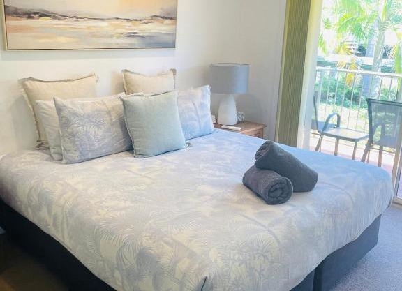 Ocean Tropics Lush Villa at Aanuka Resort