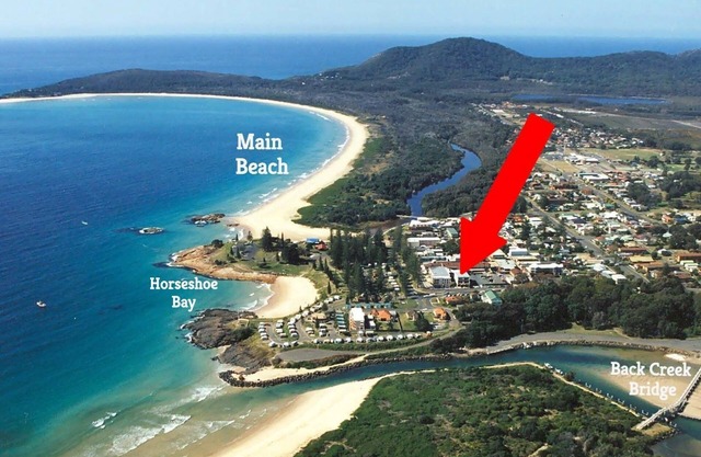 OCEAN VIEW 2 - AIRCONDITIONED & VIEWS AND EASY WALKING DISTANCE