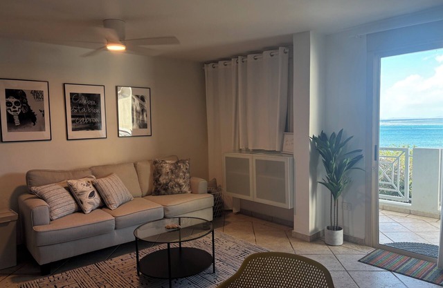 Ocean View - Costa Bonita - Updated 1-bedroom apartment in Culebra with WiFi, AC