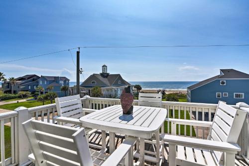 Ocean-View Kahala Beach Bliss Home in Galveston!