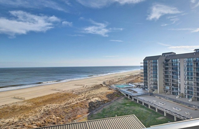 Ocean Views in this 2 bed/2 bath condo in amenity rich Sea Colony East! Brandywine House, Wifi Available, Pool, Fitness Center, Private Beach, Tennis!