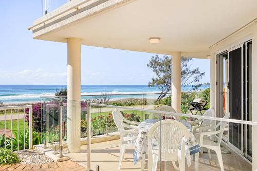 Ocean Whispers - Absolute beach front apartment