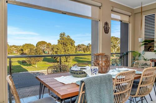 Oceana Haven - Beachside Serenity and Modern Comfort