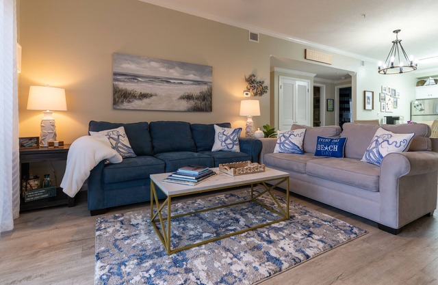 Oceanfront Condo 2/2 with short walk to beach. Sleeps 6, fully stocked, pool
