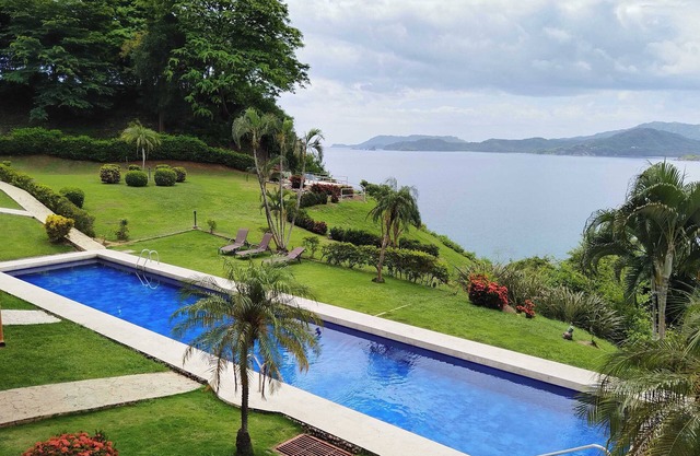 Oceanfront Condo with Pool & Stunning Views