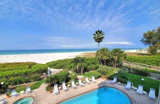 🌊 Oceanfront Elegance with Walkout Balcony