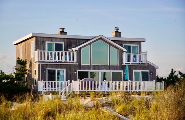 Oceanfront Home, Views from Each Room, Spectacular Sunrises and Sunsets