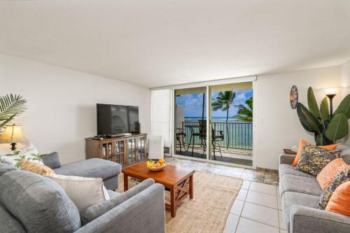 Oceanfront Oasis - Calm Beach - Pool - AC