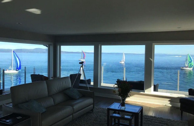 Oceanfront/Self Check-in/Out/Wifi/Views/High Cleaning Standards/Luxury Getaway