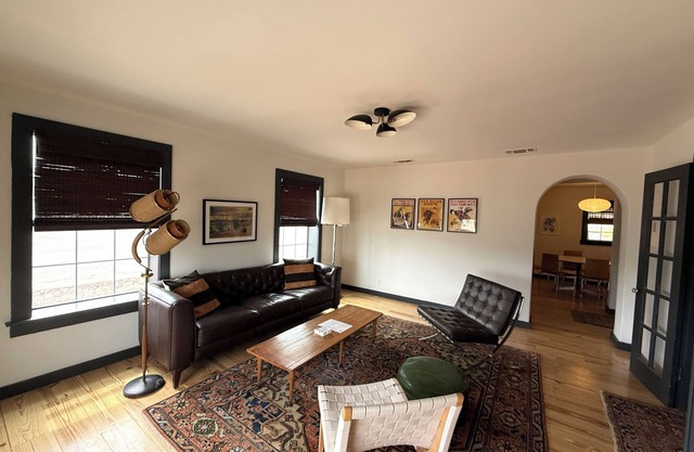 Ocotillo House: Centrally Located 3Bed/3Bath Home
