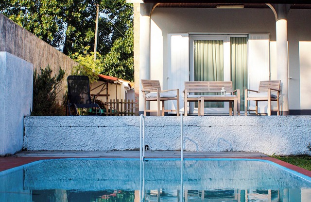 Okira Beach House close to the beach and with pool