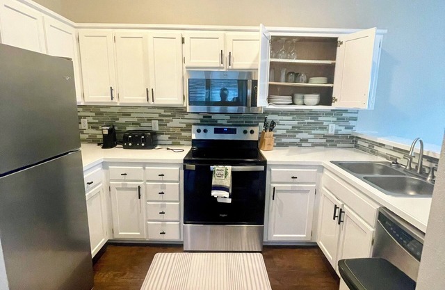 Olathe sleeping Beauty 3bdr And 2 baths