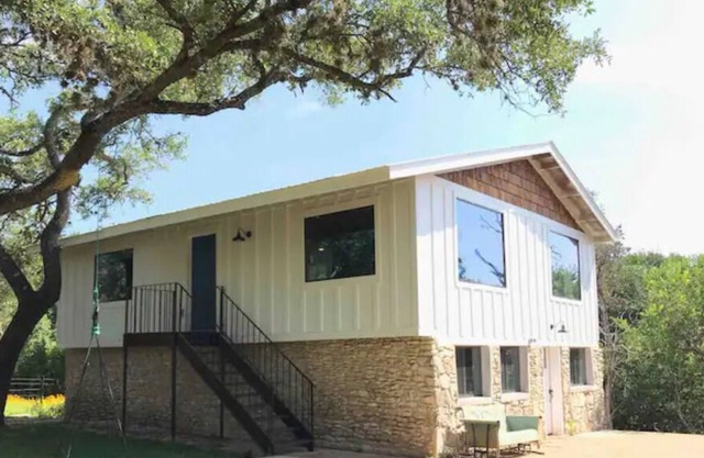Old Town Helotes- River Rock Ranch!!