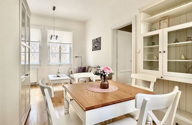 OLD TOWN quiet and charming apartment