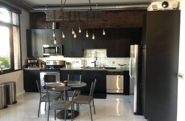 Old Town Scottsdale NY-Style Upscale Smarthome Loft