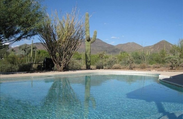 Old Western Sonoran Desert Getaway