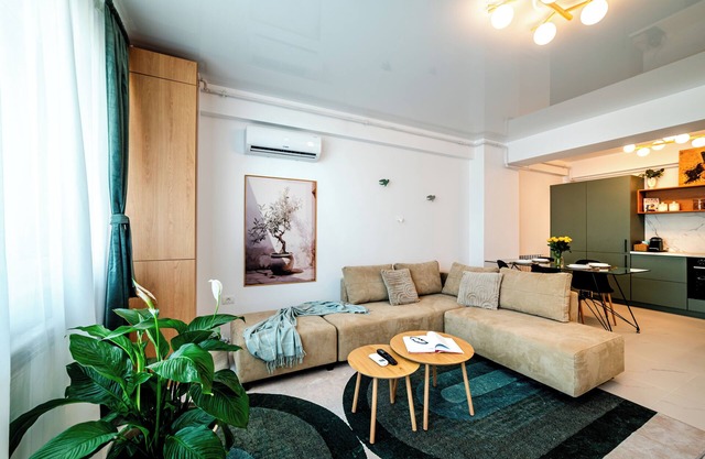 Olive Tree Residence with Parking, 3 mins walk to the beach. Pet&child friendly