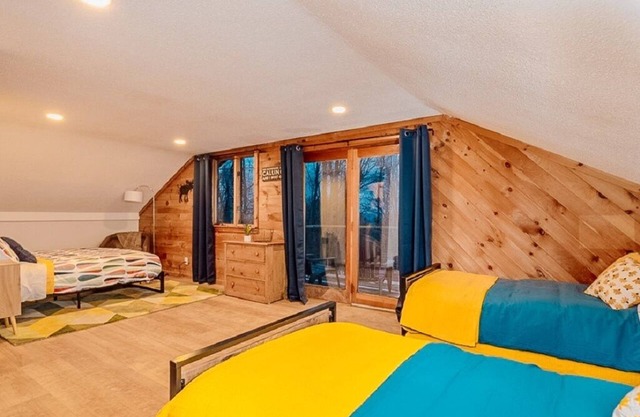 On Stratton Mountain ~Spacious & Comfy Escape~